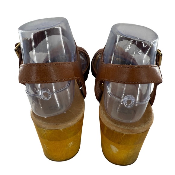 UGG Brown Leather Heeled Sandals Wooden Clogs Buckle Accents Women's 9 Retro - Picture 4 of 9